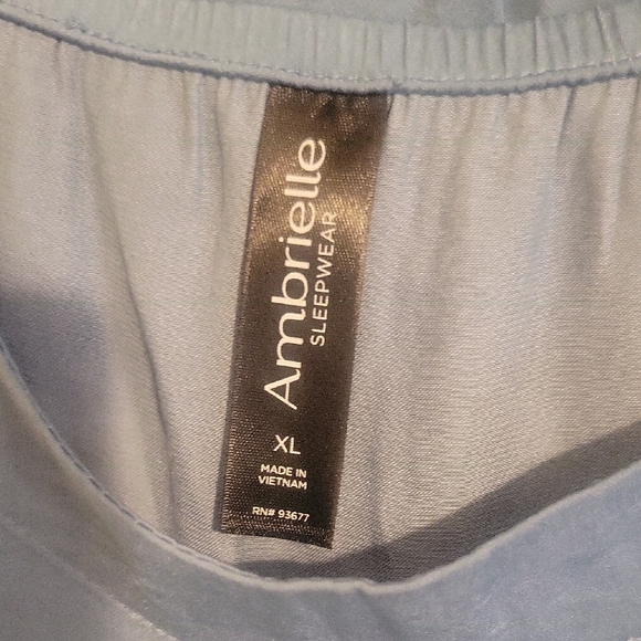 Ambrielle 2pc SzXL Grey,blue PJ set. Top spagetti strap & shorts elastic waist - Picture 2 of 6
